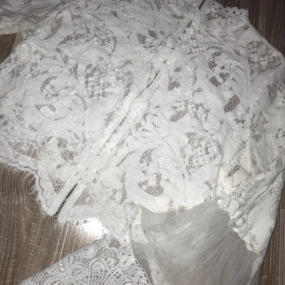 Lace crop top - Picture 3 of 4